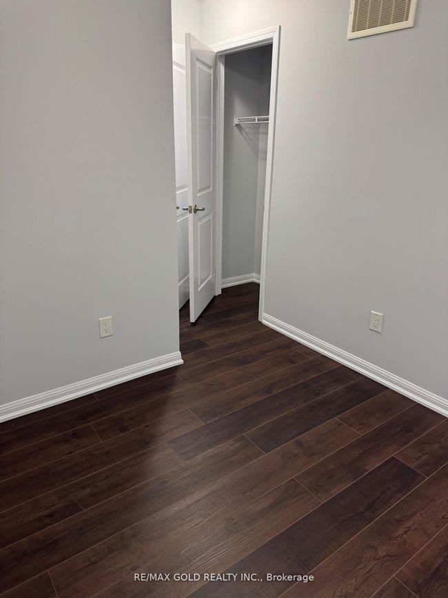 13 Viewforth Rd, House attached with 4 bedrooms, 2 bathrooms and 1 parking in Brampton ON | Image 39