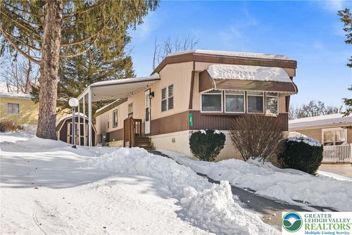 35 Linda Dr, Walnutport, PA, 18088-9302 | Card Image