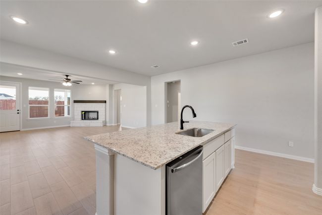 1248 Colca Dr, House other with 4 bedrooms, 2 bathrooms and null parking in Springtown TX | Image 8