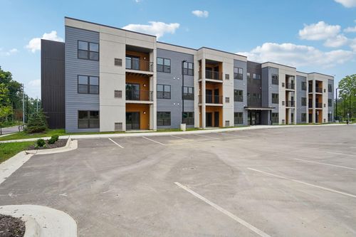 3-2-2645 Burton Road, Ann Arbor, MI, 48104 | Card Image