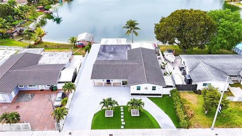 6290 W 16th Ave, Hialeah, FL, 33012-6218 | Card Image