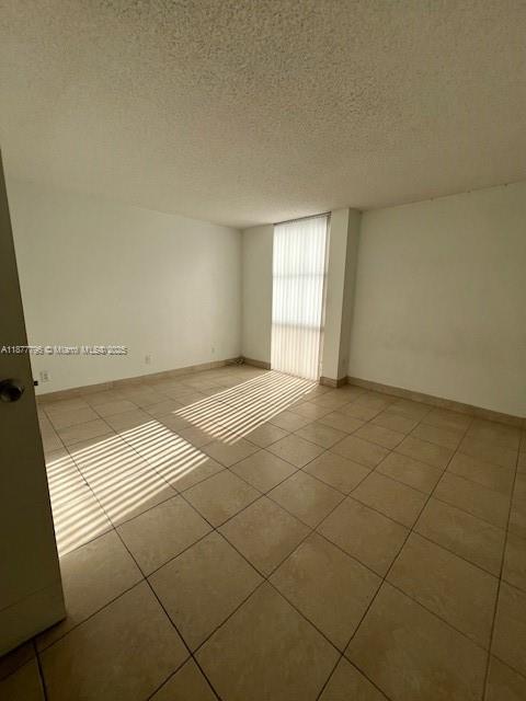 Residential Lease in North Miami 3
