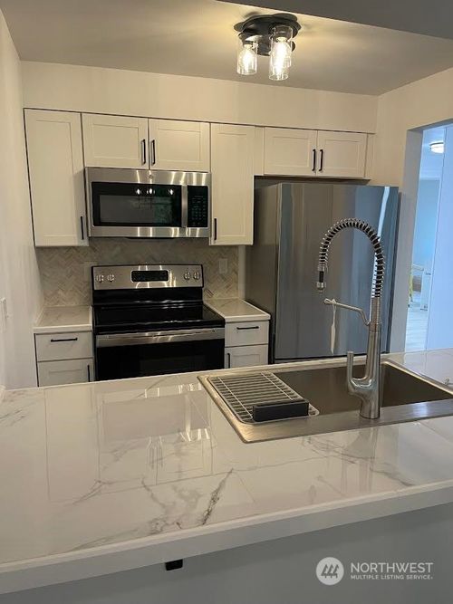 unit-201-3600 Narrows View Ln Ne, Bremerton, WA, 98310-6602 | Card Image