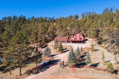 27301 Simunek Ct, Hot Springs, SD, 57747-7535 | Card Image