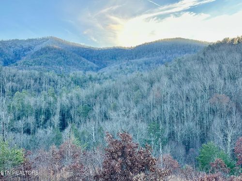 1611 Mountain Dreams Way, Sevierville, TN, 37862 | Card Image