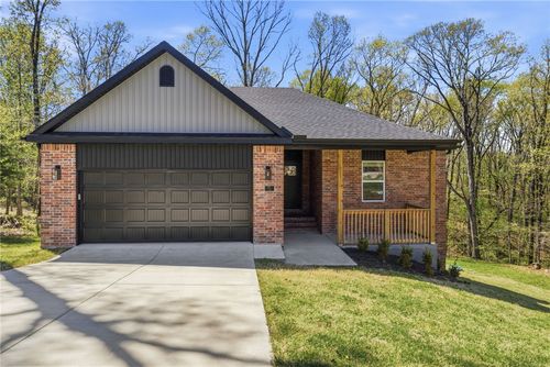 5 Bedworth Cir, Bella Vista, AR, 72715-2410 | Card Image