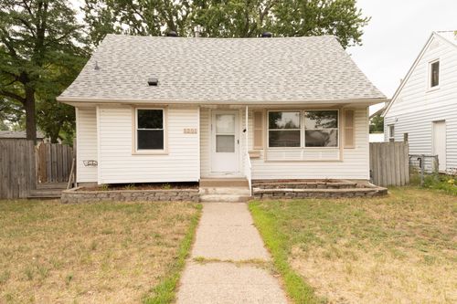 5201 Irving Avenue N, Minneapolis, MN, 55430 | Card Image
