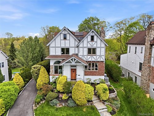 15 Kilmer Rd, Larchmont, NY, 10538-2608 | Card Image