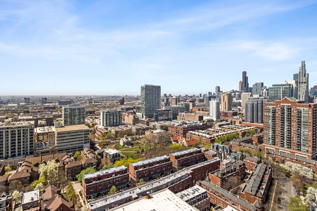 UNIT-2712 - 1901 S Calumet Ave, Condo with 2 bedrooms, 2 bathrooms and 1 parking in Chicago IL | Image 11