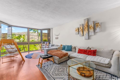 6c-531 Hahaione St, Honolulu, HI, 96825-1436 | Card Image