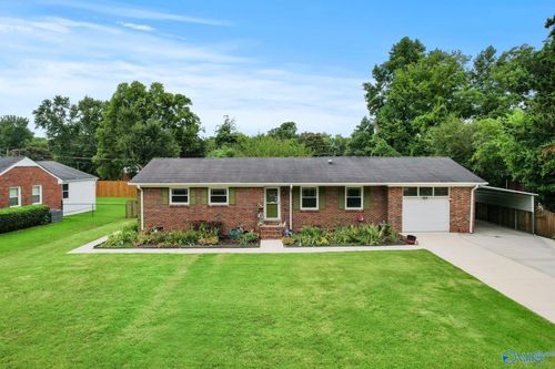 2415 Suzanne Ter Nw, Huntsville, AL, 35810-4045 | Card Image