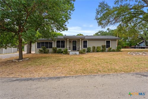 413 Woodland Point Rd, Belton, TX, 76513-6747 | Card Image