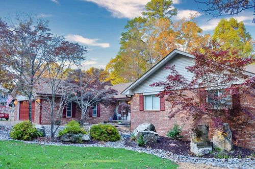 34 Doscientos Cir, Hot Springs Village, AR, 71909-3712 | Card Image