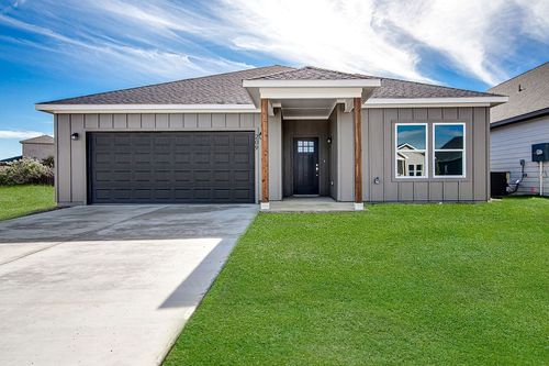209 Lead Creek Dr, Fort Worth, TX, 76131-4016 | Card Image
