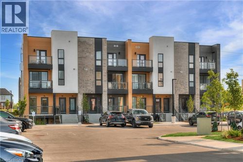 86-261 Woodbine Ave, Kitchener, ON, N2R0S7 | Card Image