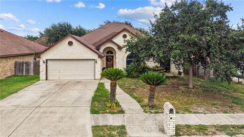 2304 N 48th St, McAllen, TX, 78501-3662 | Card Image