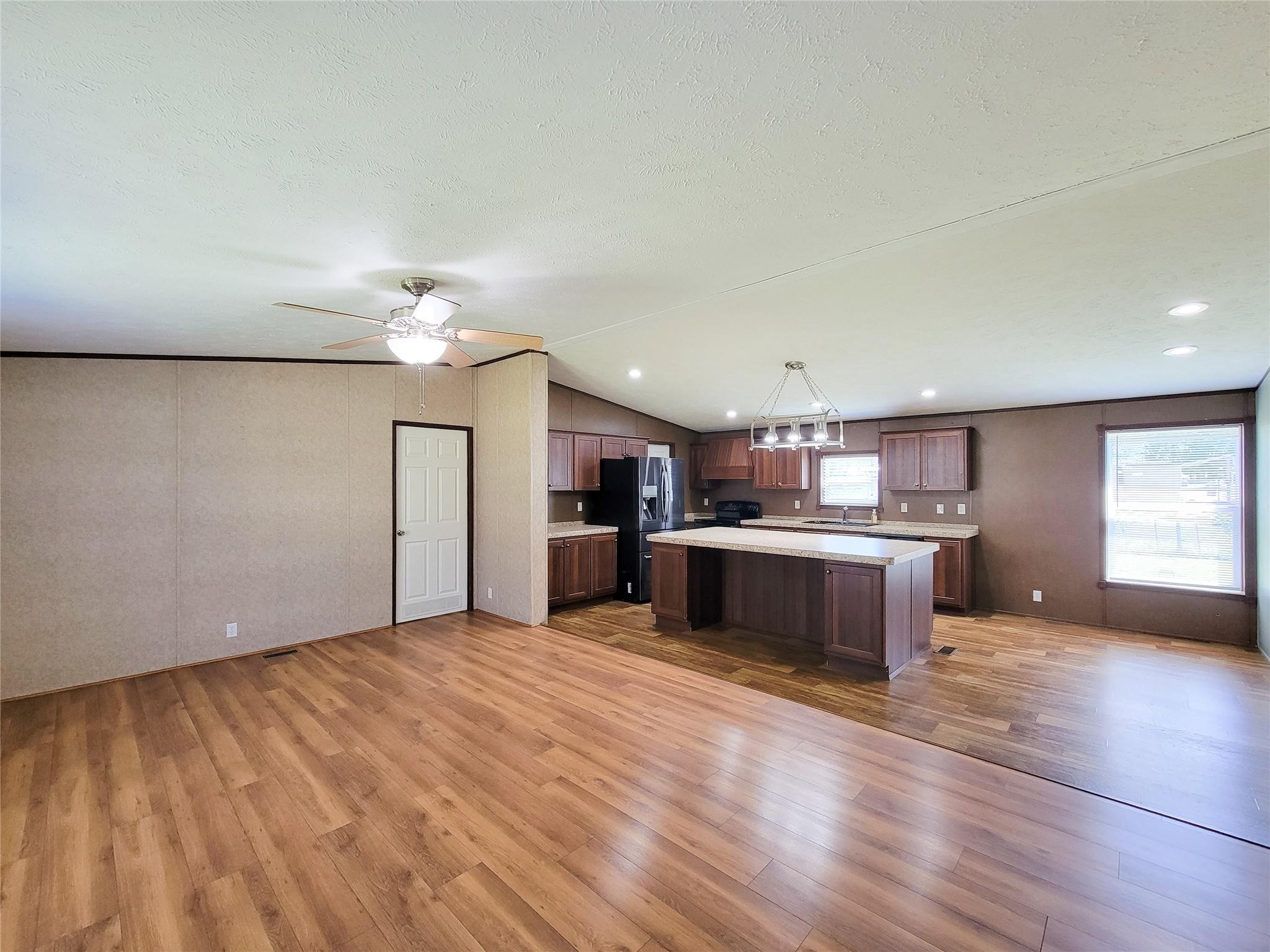 Residential Lease in Magnolia 3
