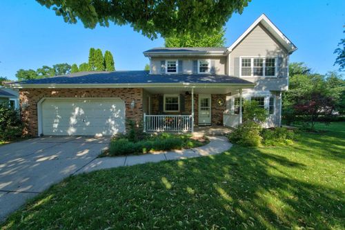8 Darien Circle, MADISON, WI, 53717 | Card Image
