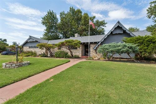 1527 Holliday Drive, Norman, OK, 73069 | Card Image