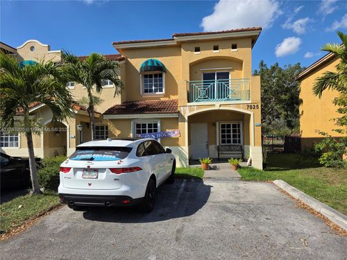 apt-2208-7025 Nw 173rd Dr, Hialeah, FL, 33015-4064 | Card Image