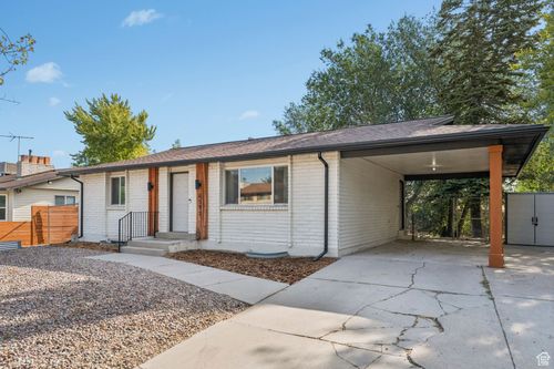4597 Trojan Dr, West Valley City, UT, 84120-5826 | Card Image