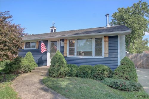 5679 Apollo Dr, Lake View, NY, 14085-9638 | Card Image