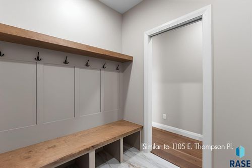 1215 E Thompson Pl, Tea, SD, 57064-8337 | Card Image