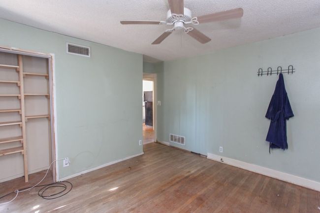 1004 E 15 Th St, House other with 4 bedrooms, 2 bathrooms and null parking in Big Spring TX | Image 13