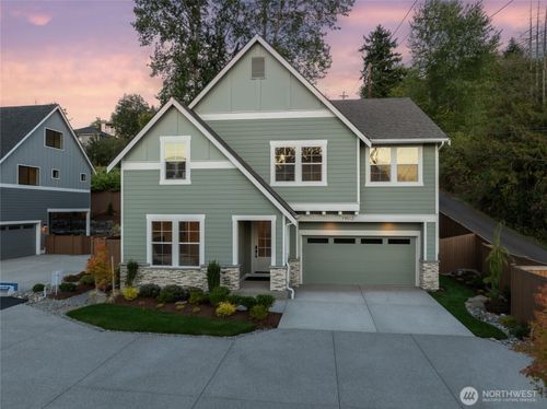 4-19512 81st Pl Ne, Kenmore, WA, 98028-2171 | Card Image
