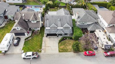 12531 220 St, House other with 5 bedrooms, 3 bathrooms and 4 parking in Maple Ridge BC | Image 3