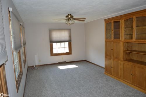 226 E 6th St, Kanawha, IA, 50447-5018 | Card Image
