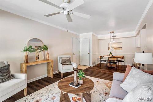 h-425 S Geyer Rd, Saint Louis, MO, 63122-4143 | Card Image