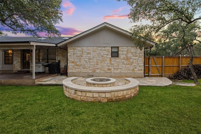 Gather around the fire pit for hanging with family or smores with friends. | Image 31
