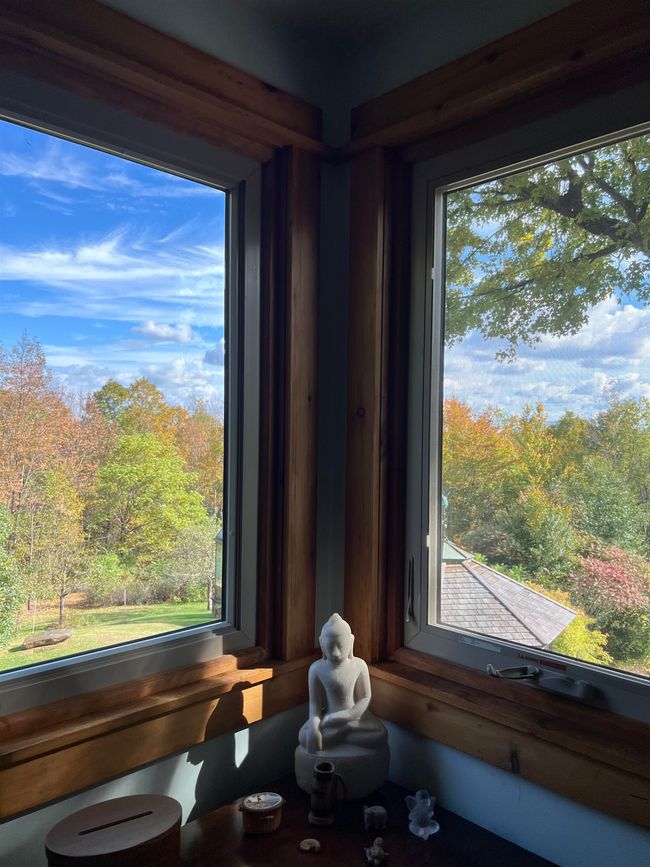 Second Floor Office/Library Space Takes Advantage of the View | Image 25