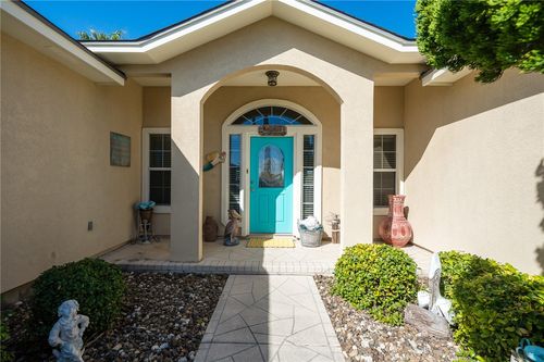 124 Sea View Dr, Aransas Pass, TX, 78336-5806 | Card Image