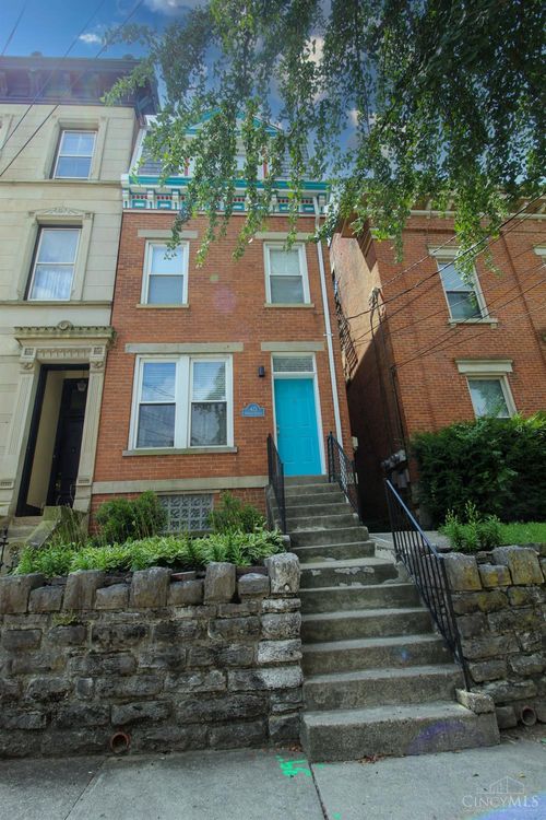 421 Hopkins St, Cincinnati, OH, 45203 | Card Image
