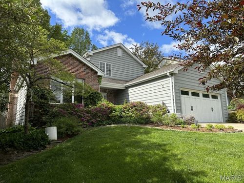 9844 Oak Haven Ave, Saint Louis, MO, 63119-1040 | Card Image