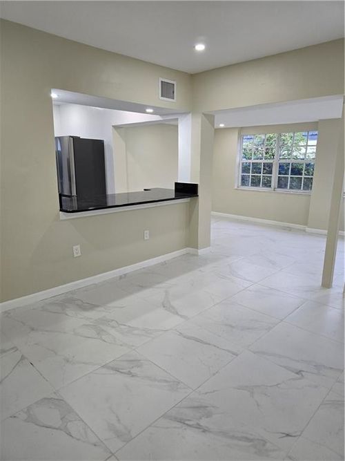 1601 Ne 182nd St, North Miami Beach, FL, 33162-1421 | Card Image