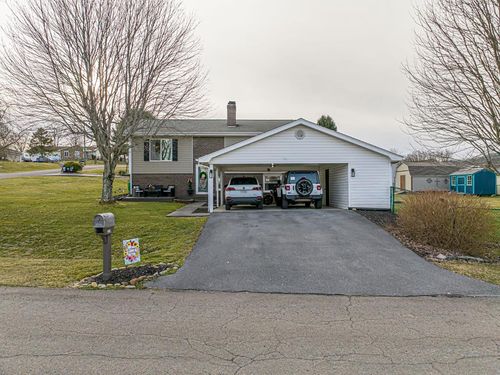 23270 Pioneer Dr, Bristol, VA, 24202-1532 | Card Image