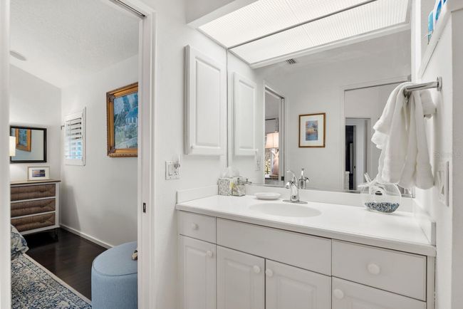 APT-3 - 200 Cocoanut Ave, Townhouse with 2 bedrooms, 3 bathrooms and null parking in Sarasota FL | Image 24