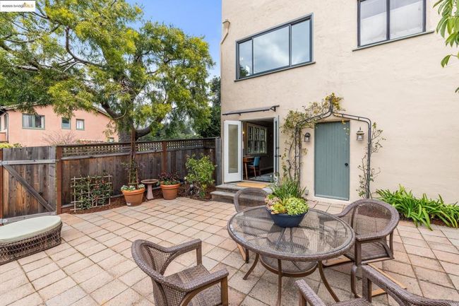 1386 Euclid Ave, House other with 4 bedrooms, 2 bathrooms and 1 parking in Berkeley CA | Image 50