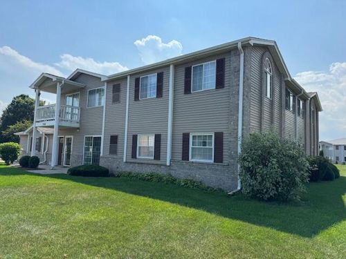 7118 Fieldview Dr, Mount Pleasant, WI, 53406-2601 | Card Image