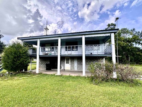 2047 Bayou Dularge Rd, Theriot, LA, 70397-9719 | Card Image
