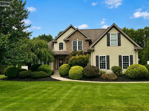 7996 Rice Rd, Amherst, OH, 44001-9832 | Card Image