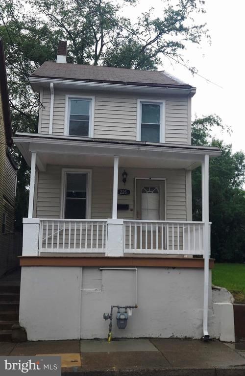 225 Frank S Brown Blvd, STEELTON, PA, 17113-2217 | Card Image