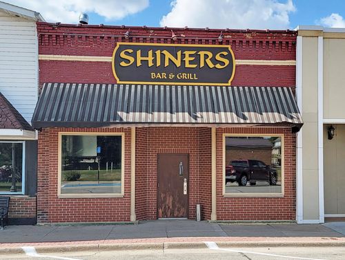 206 S Main St, Fayette, IA, 52142-7606 | Card Image