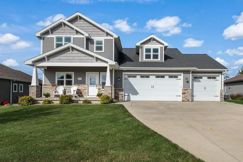 315 Liberty Park Dr, Oregon, WI, 53575-3943 | Card Image