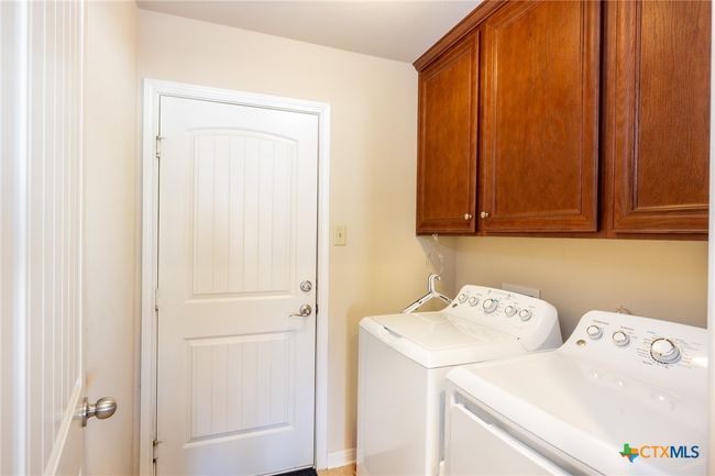 2502 Alamo St, House other with 3 bedrooms, 2 bathrooms and null parking in Gonzales TX | Image 26