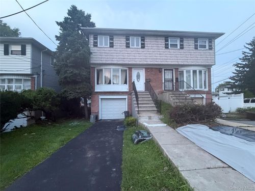 4 Gerri Ln, Yonkers, NY, 10703-1609 | Card Image