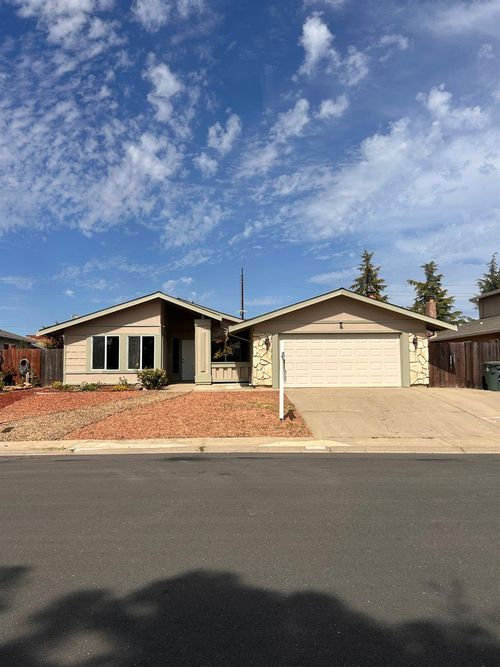 1287 Nadene Dr, Marysville, CA, 95901-3531 | Card Image